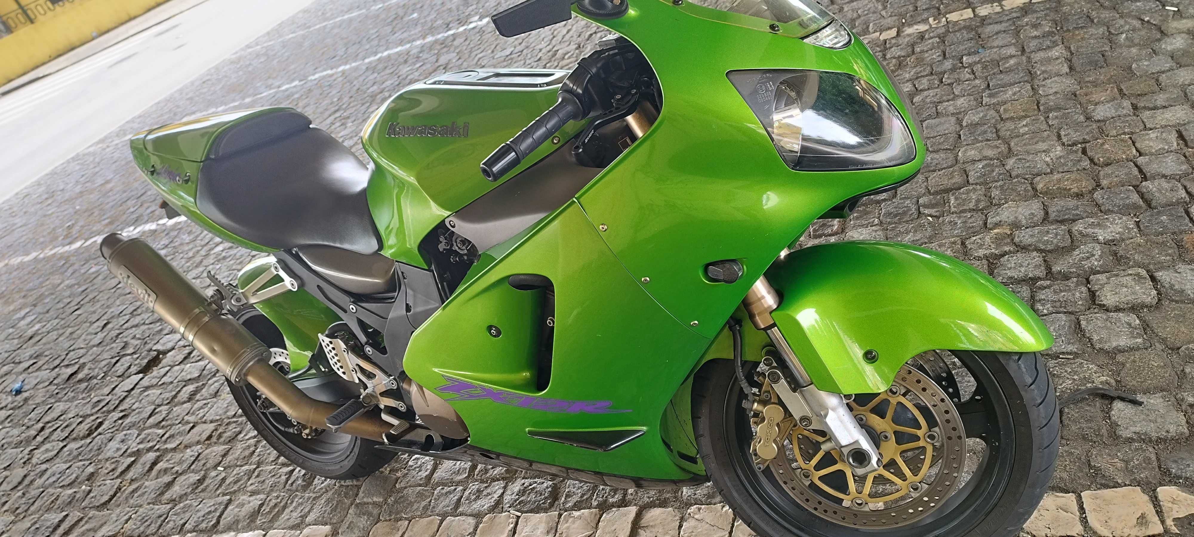 Kawasaki Ninja ZX12 R