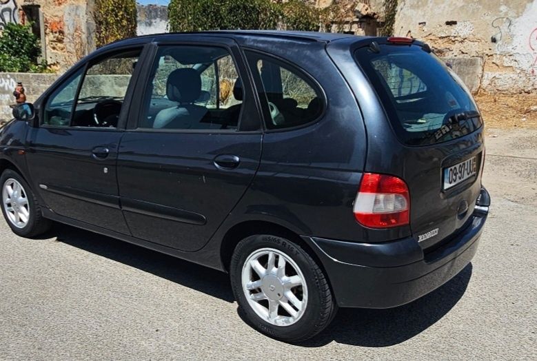 Renault Megane Scenic 1.4 16v ANO 2003