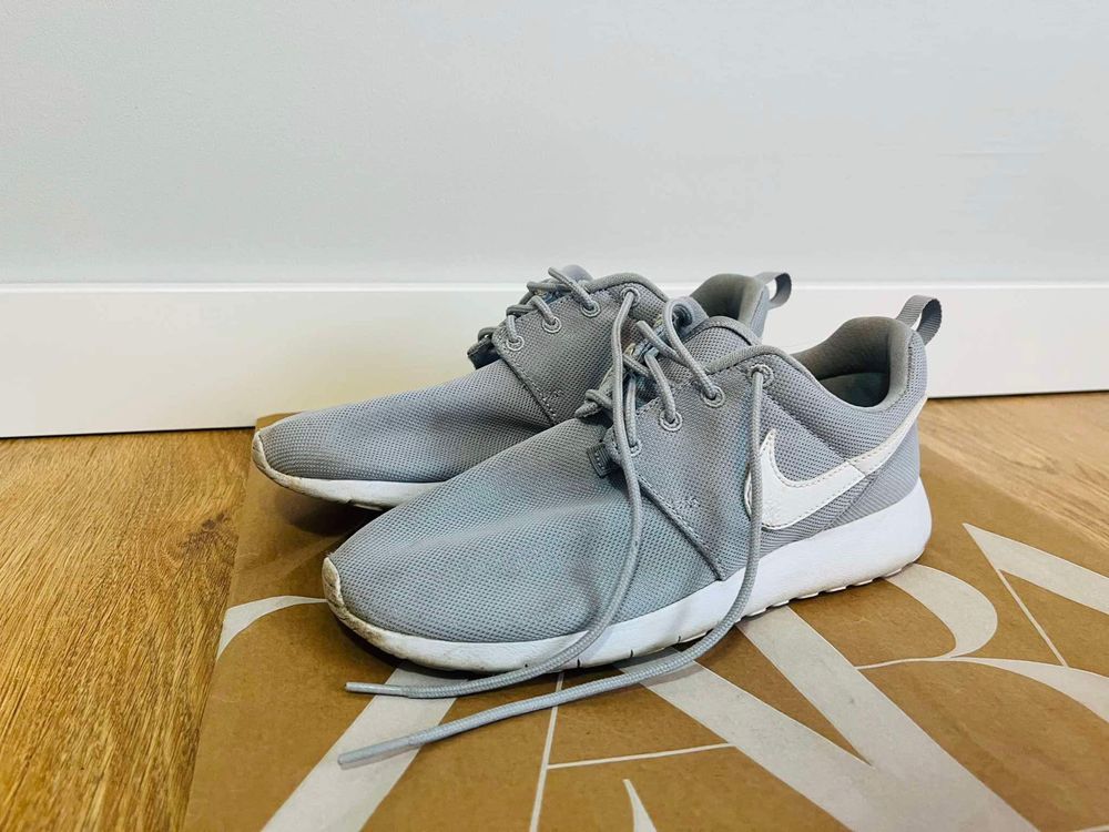 Nike roshe run buty szare sportowe do biegania 38