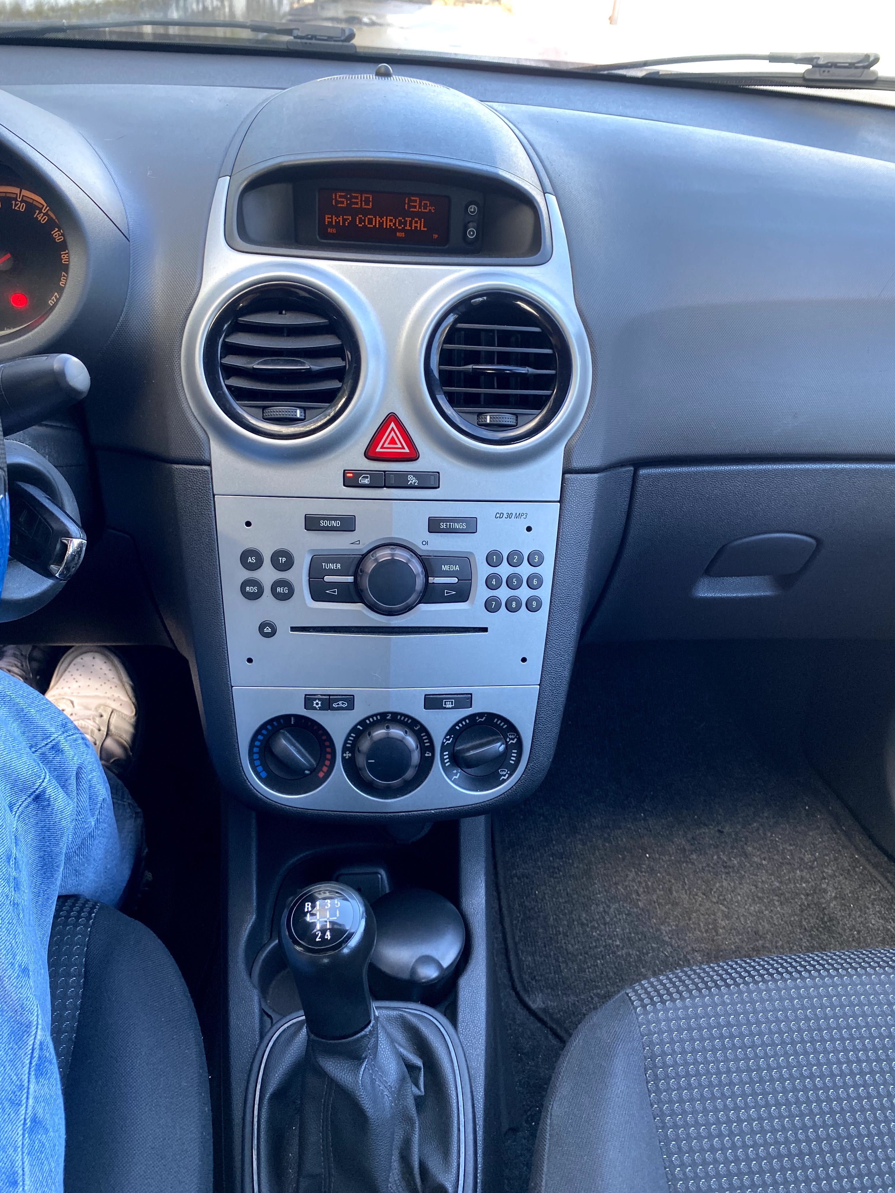 Opel Corsa D 1300 CDTI