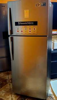 Холодильник Samsung широкий 70см,стан новенького.