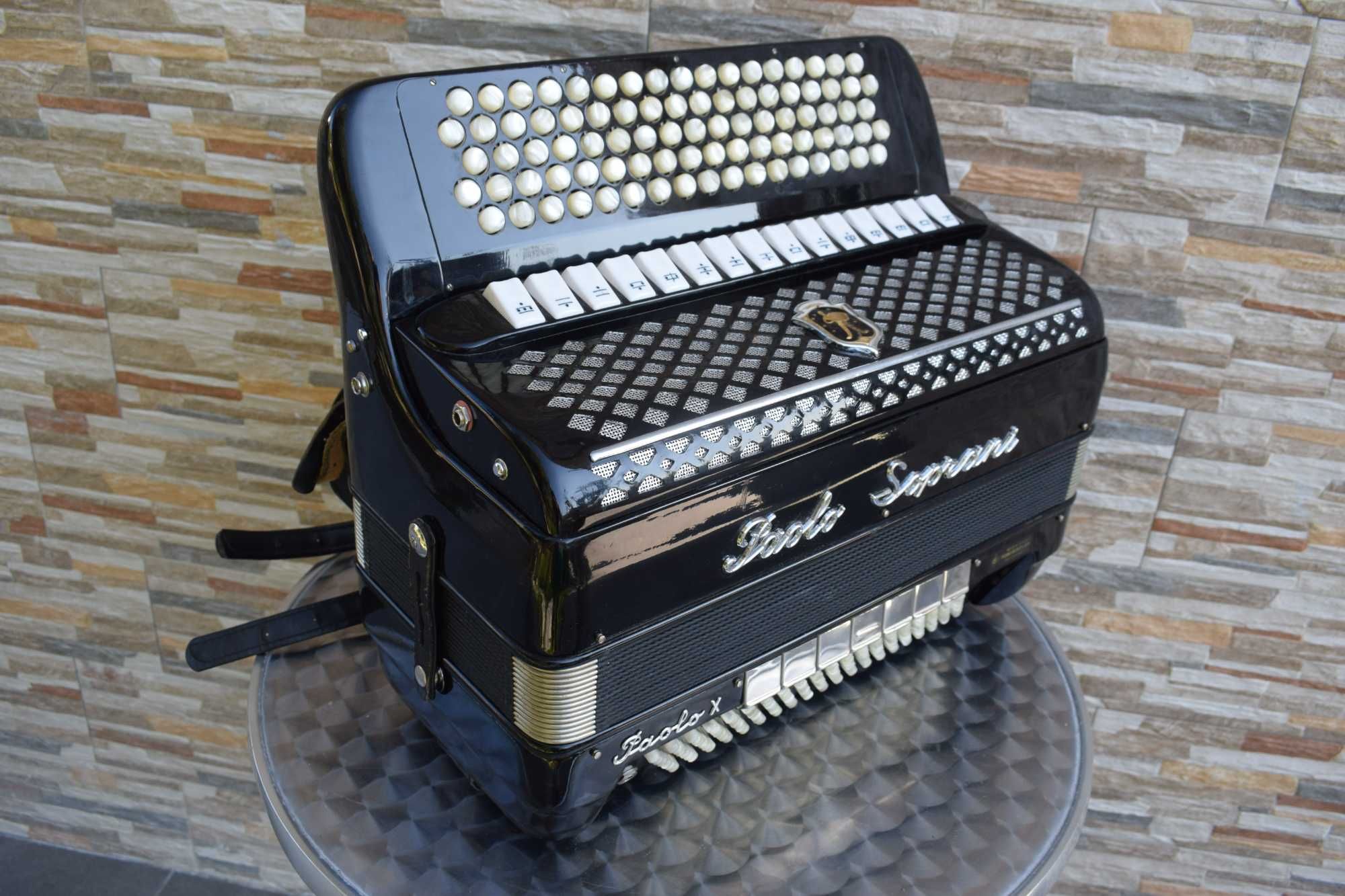 Acordeao Paolo Soprani Paolo X  5 Voz 120 Baixos,N 281