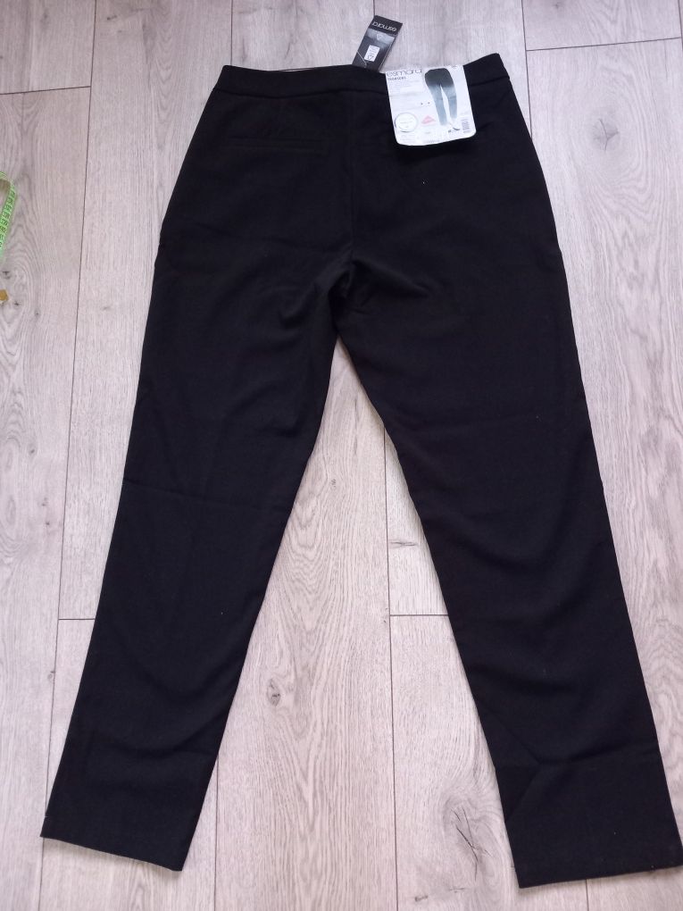 Nowe joggery damskie, rozm.36