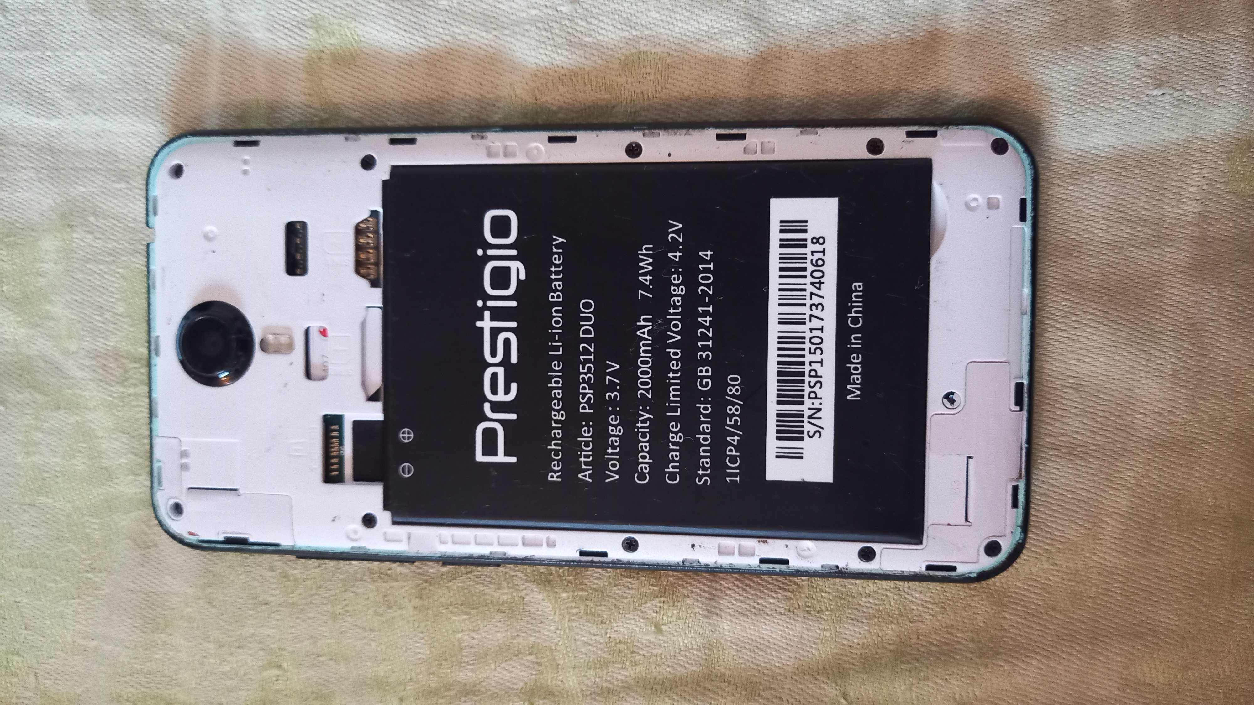 Смартфон Prestigio MUZE B3 (тюнинг carbon) 2 сим