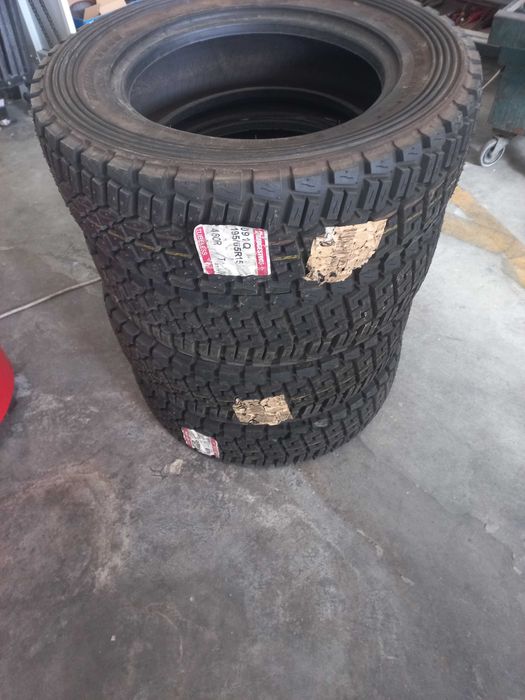 Pneus de Competição Novos e Usados