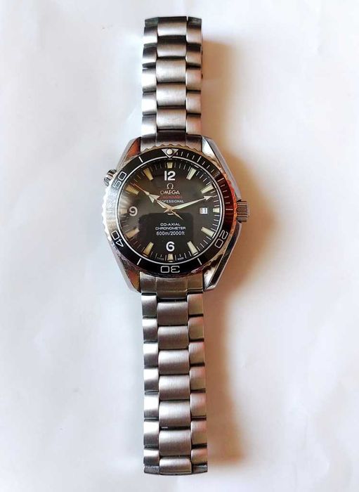 Продаю годинник чоловічій  "Omega Seamaster Planet Ocean"