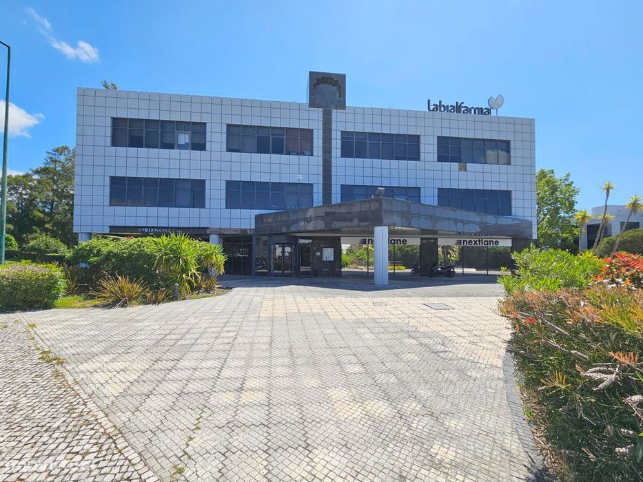 Escritório Beloura Office Park Venda | 780 m2 | 14 Lug. Est.