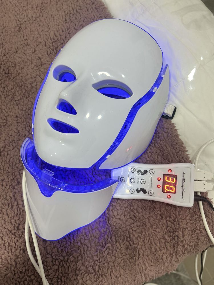 Mascara de Led de Tratamento.