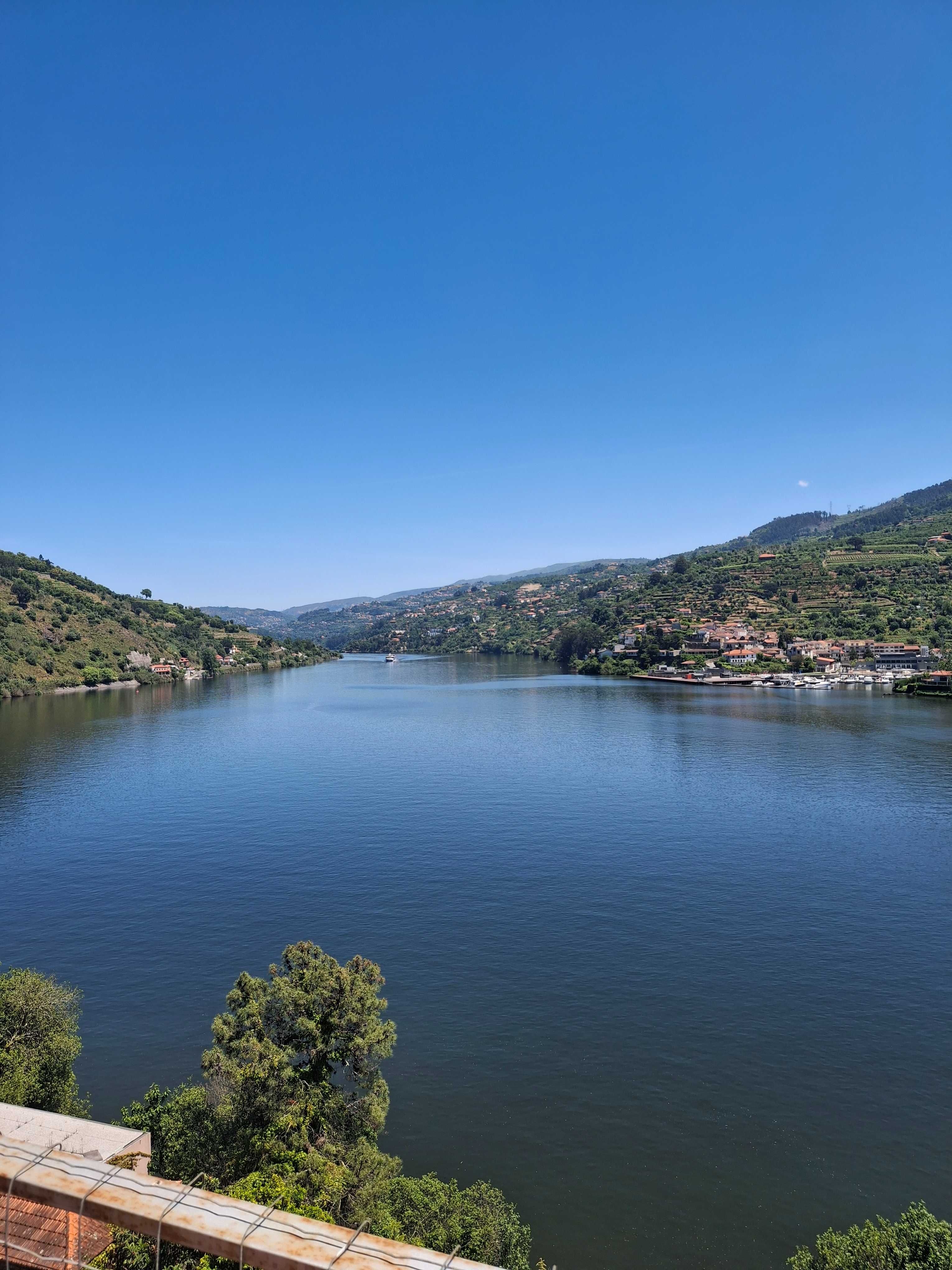 casa em Ancede, sobranceira ao rio douro