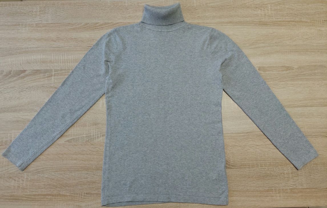 Sweter szary z golfem