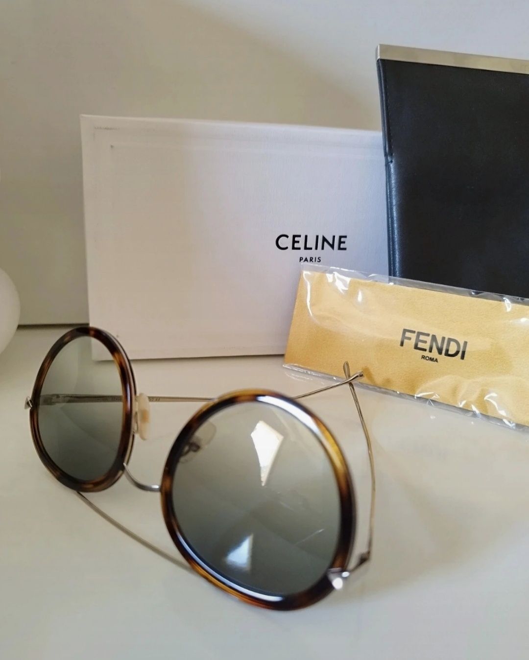 Óculos de sol Fendi