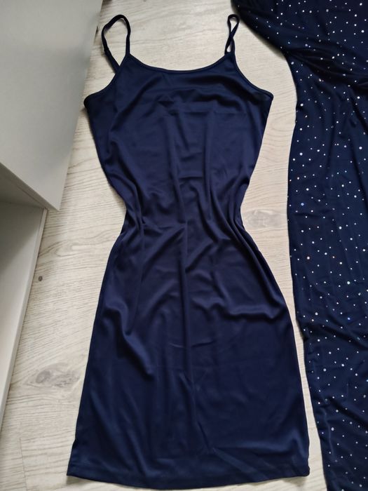 Granatowa wieczorowa sukienka M