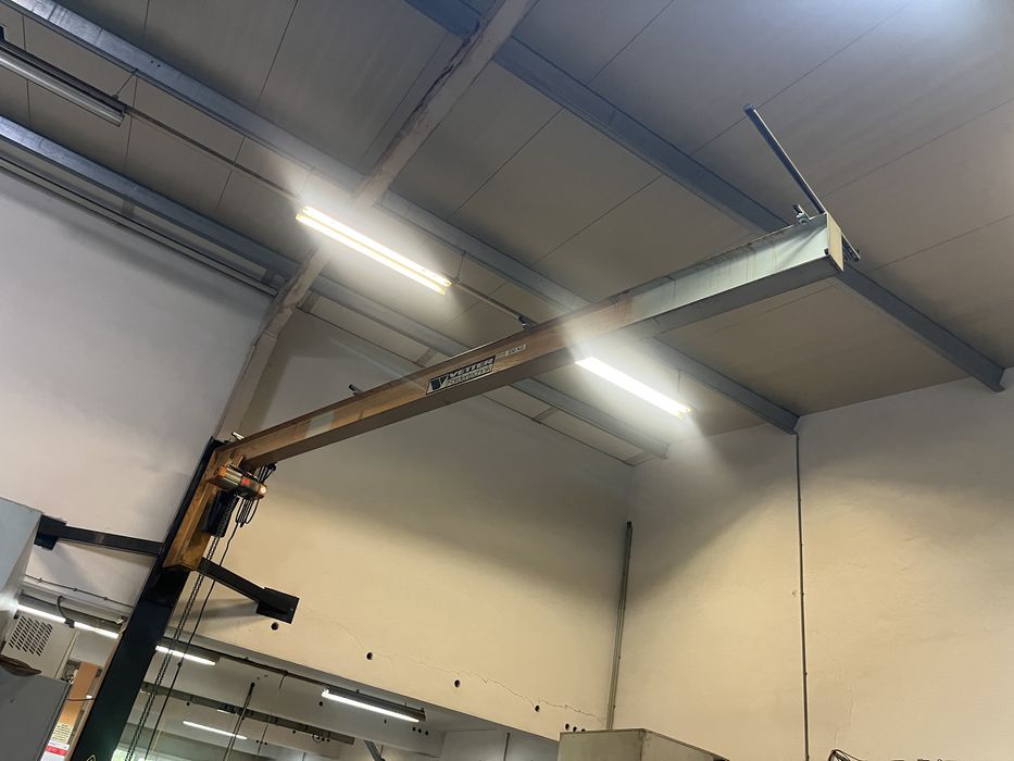 Żurawie warsztatowy L-632cm VETTER + Wciągnik elektryczny 650kg