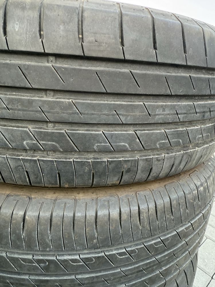 Opony Goodyear Efficient Groip performance 215/60 R17 96H
