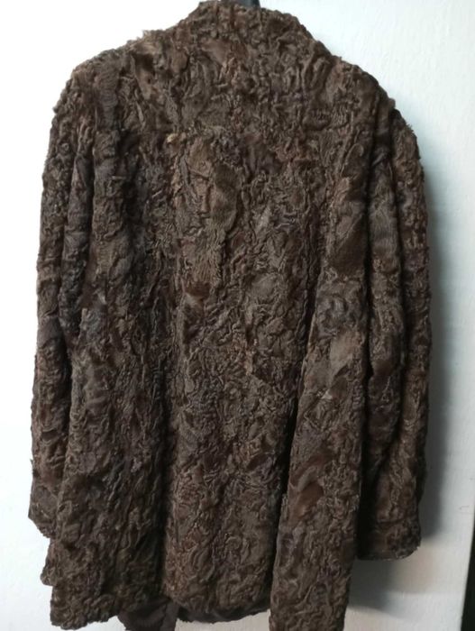 Kurtka łapki karakułowe kawałki czekoladowy brąz