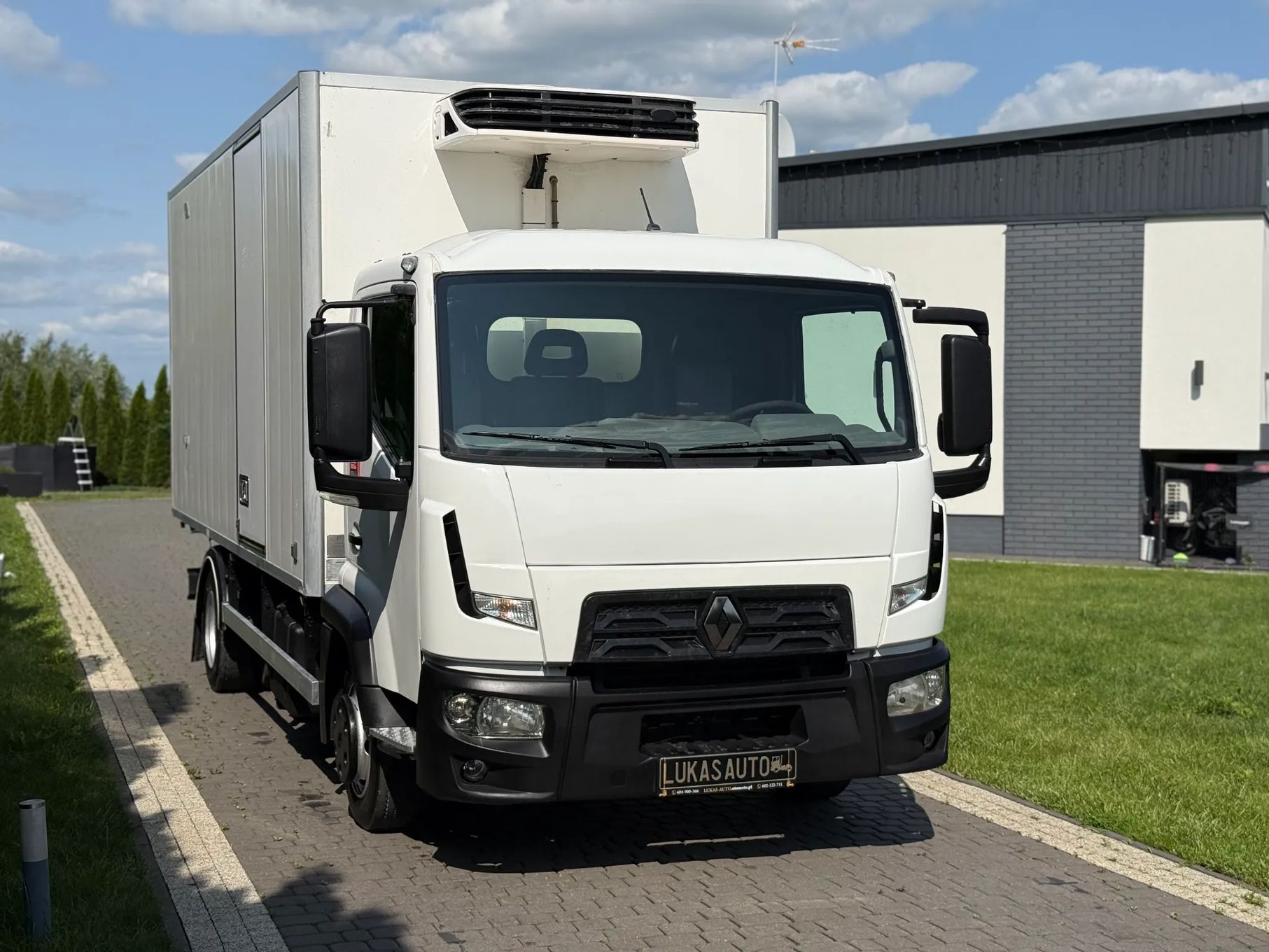 Renault D7.5 MANUAL LAMBERET CARRIER XARIOS 350