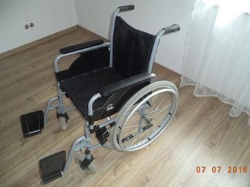Wózek inwalidzki prawie nowy w bardzo dobrym stanie składany