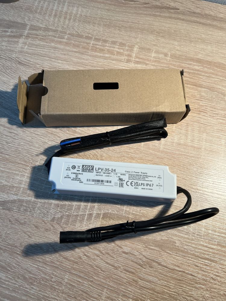 Блок живлення Mean Well DC 24V 36W 1,5A IP67 (LPV-35-24)