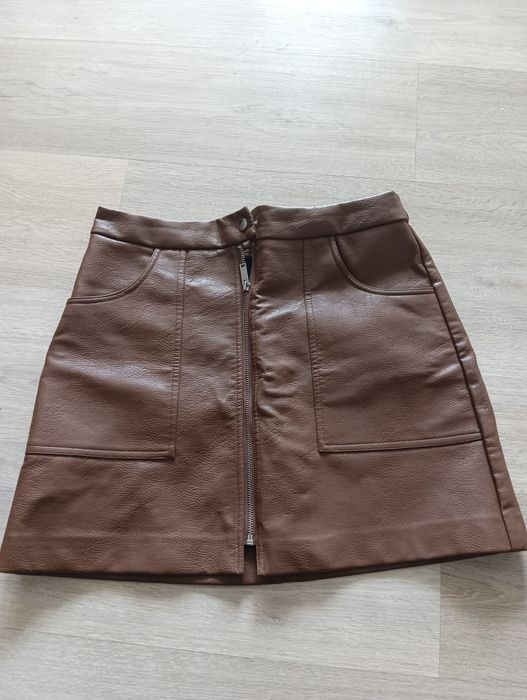 Супер стильная юбка из эко кожи Stradivarius размер L