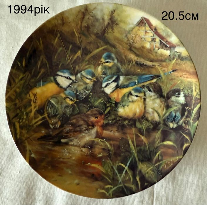 Вінтаж: колекція настінних тарілок .