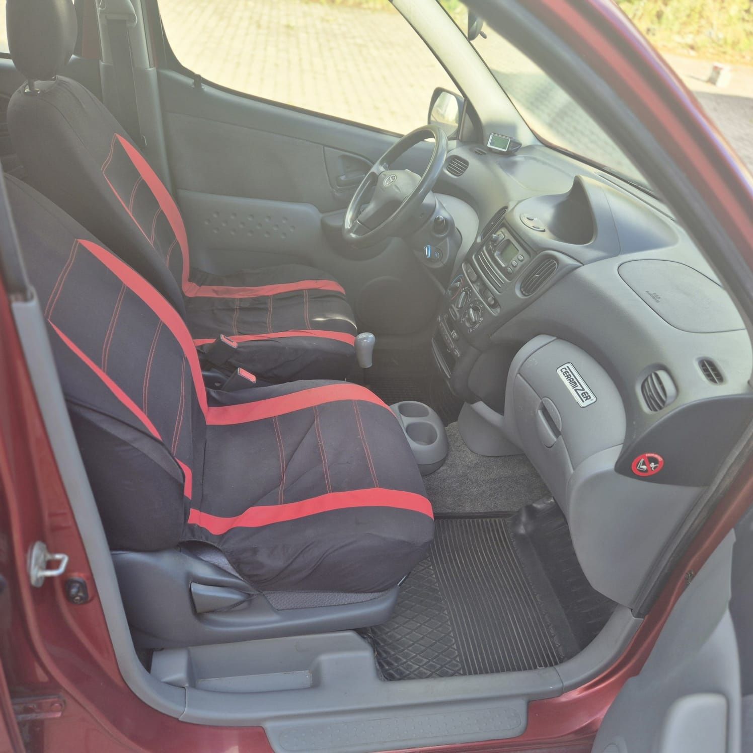 Toyota Yaris Verso 1,4 diesel D4D, TANIO