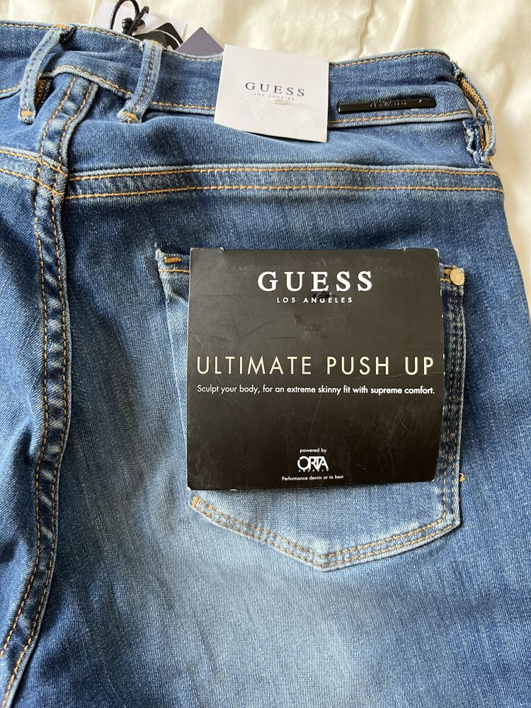 Джинсы Guess 25р. Оригинал