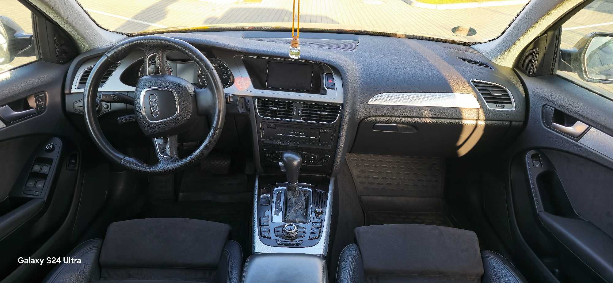 Audi A4 B8 Avant Kombi 2.7 V6 S-line Automat Panorama Alkantara