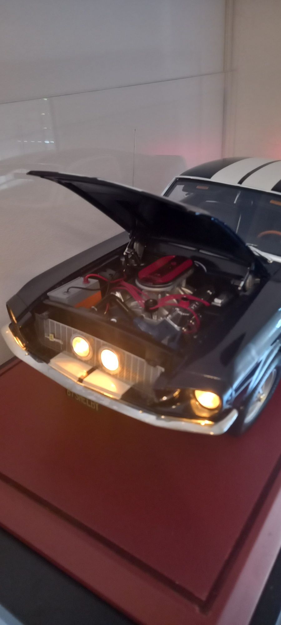 Ford Mustang Shelby 1/8