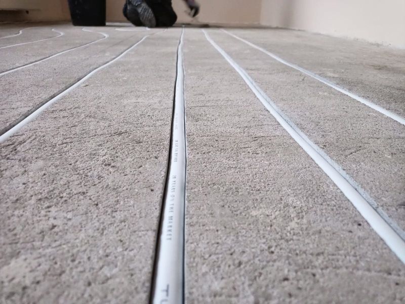 Frezowanie pod ogrzewanie  oraz wiercenie , kucia i wyburzenia