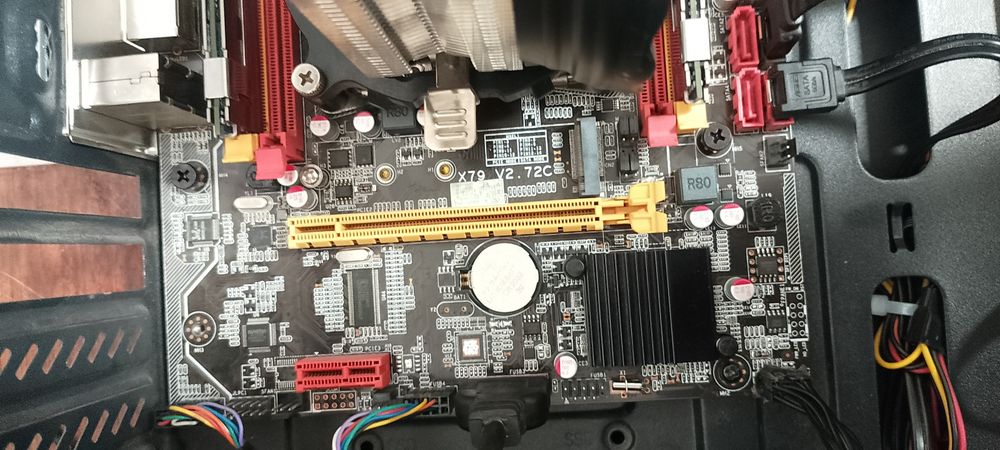 Продам  неплохой бюджетный пк