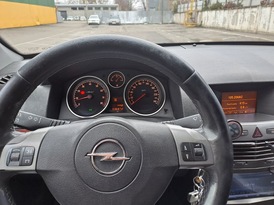 Опель Астра h на автоматі