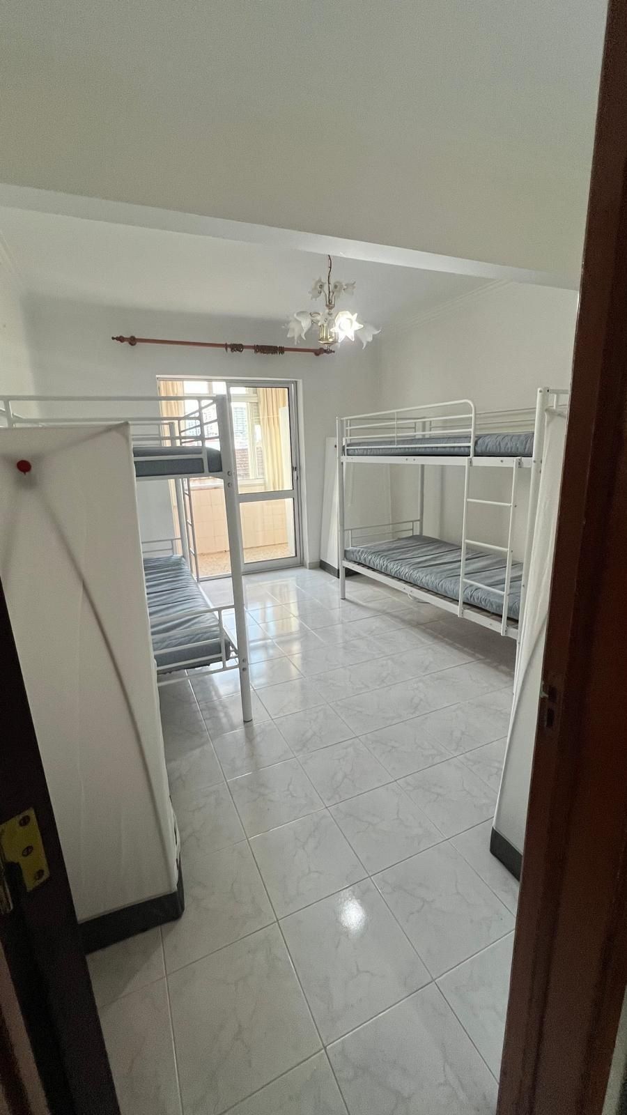 Quarto partilhado para arrendar