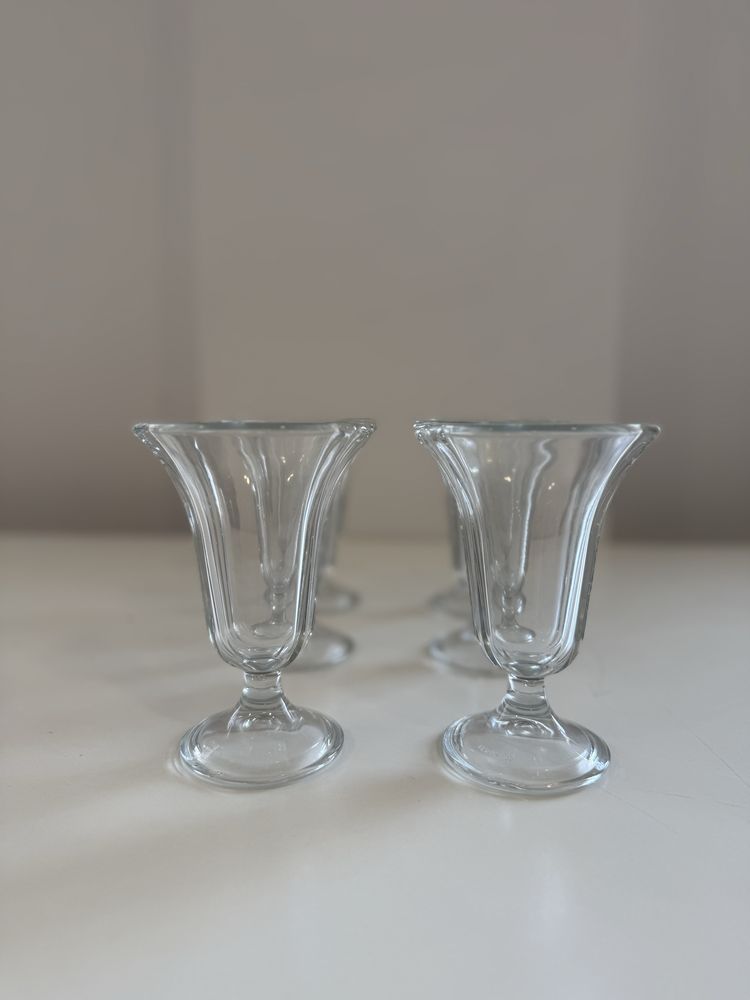 Conjunto de 6 taças altas, em vidro