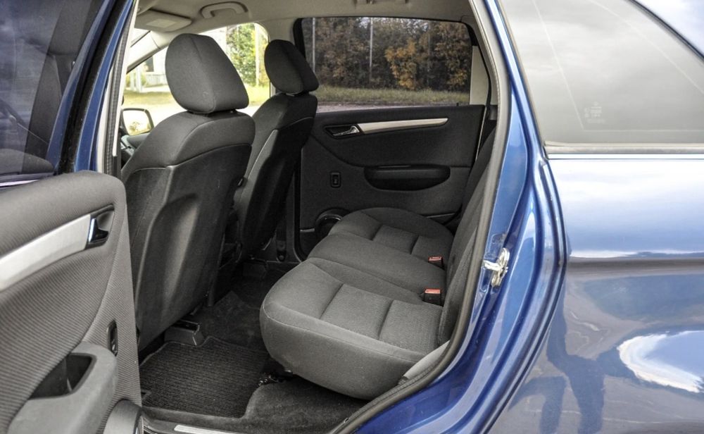 Mercedes-Benz Klasa B 1,5л Бензин 2010 рік