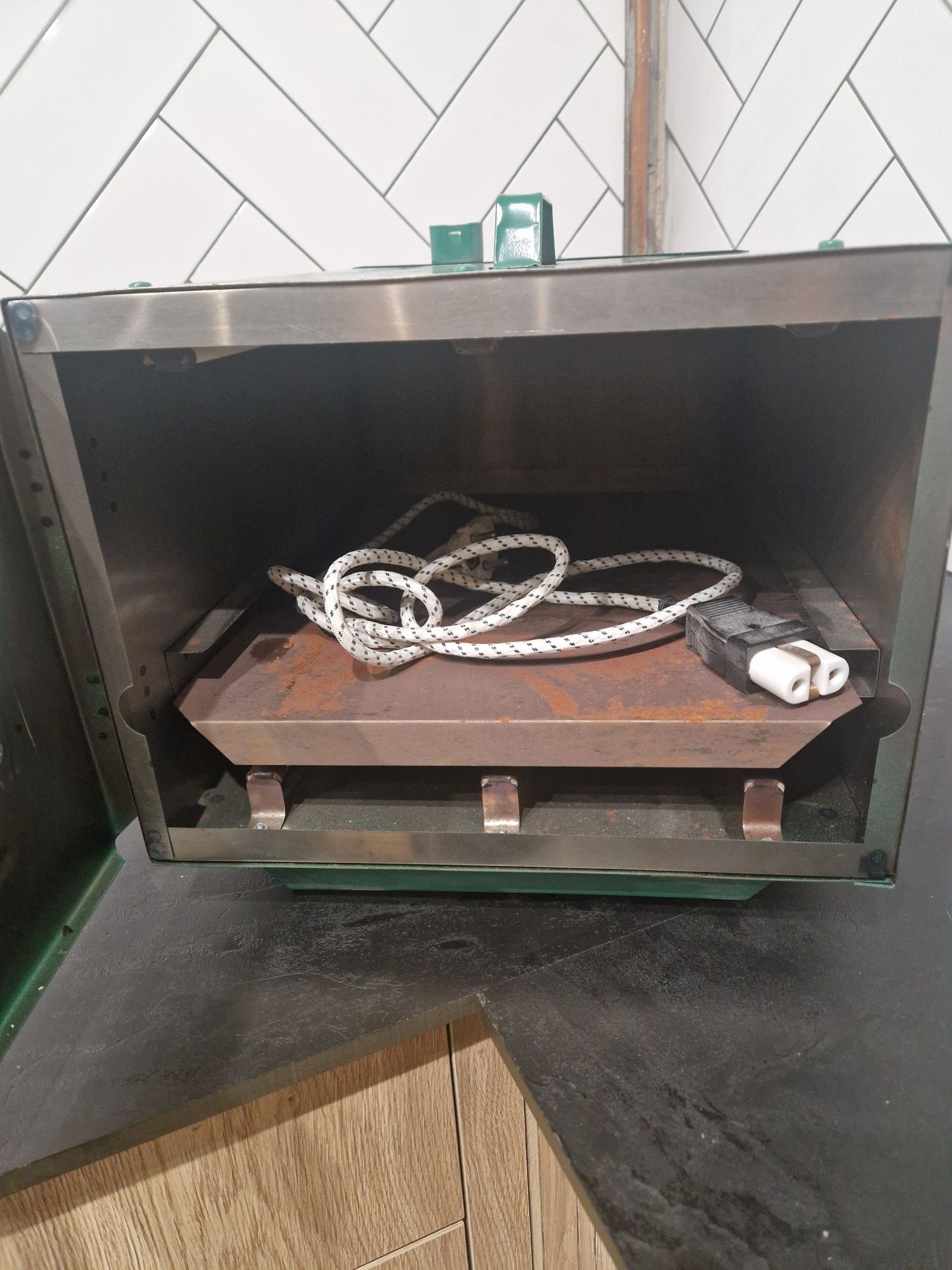 Piekarnik elektryczny, opiekacz,  piecyk 900w