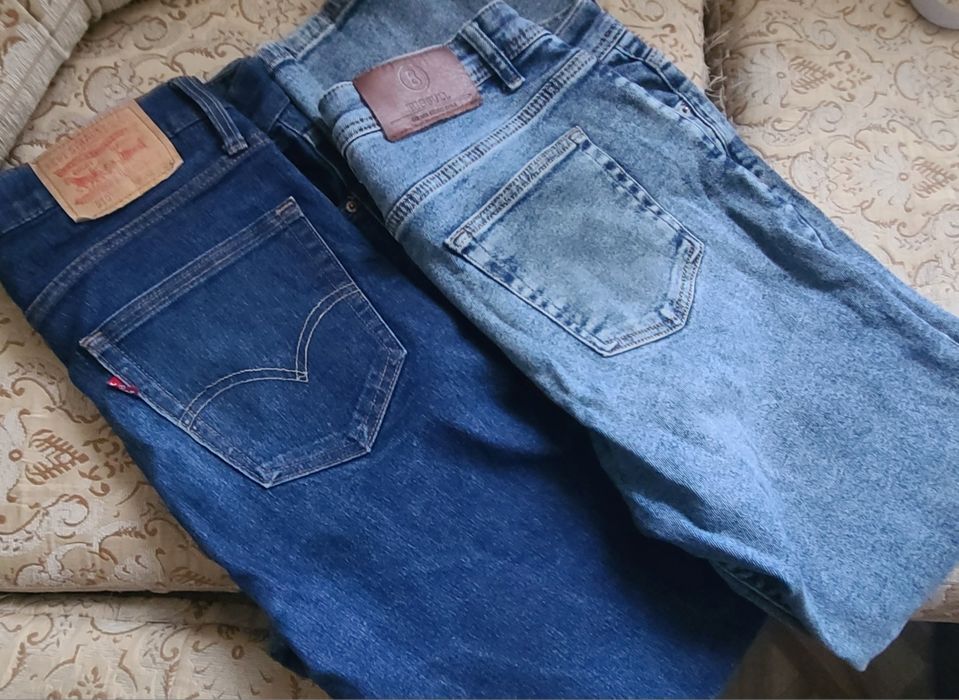 БЕЗКОШТОВНО віддамо чоловічі та жіночі речі поштою НЕ відправляємо