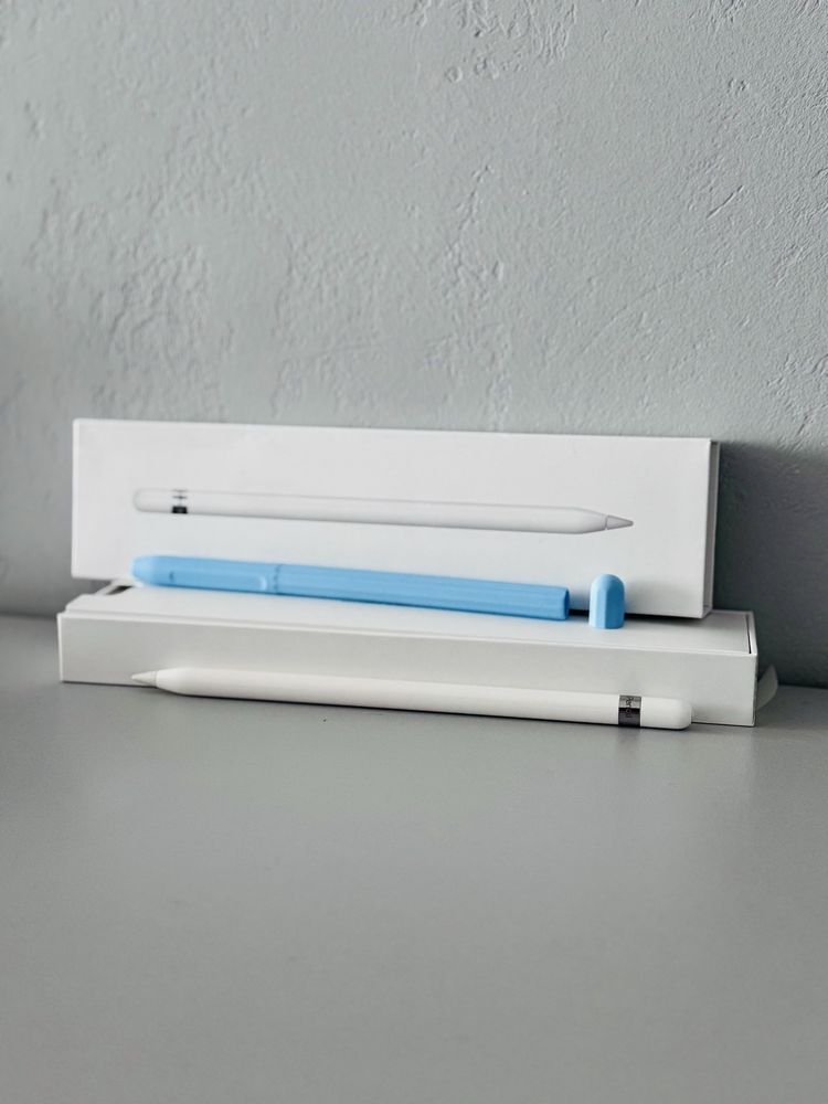 Apple pencil 1 б/в + чохли у подарунок