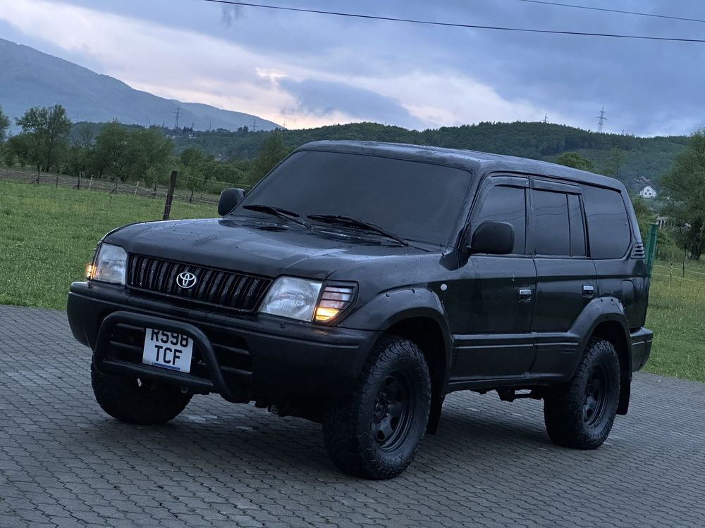 Toyota Land Cruiser 90 Розмитнена