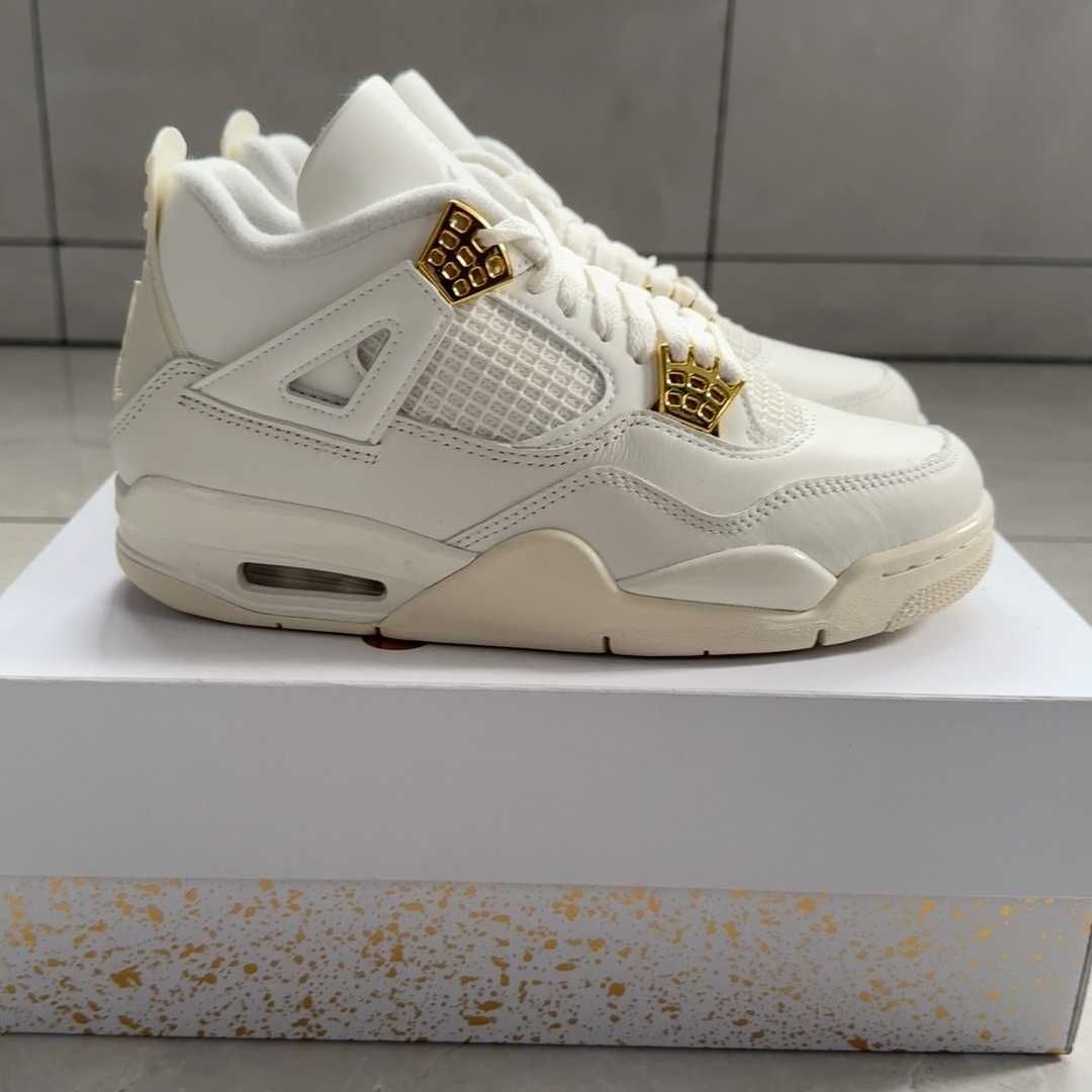 Jordan 4 rétro doré.46