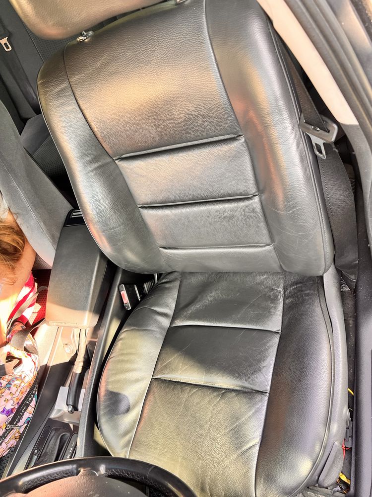 Сидіння шкіряні Opel Omega A, B седан сиденья кожаные