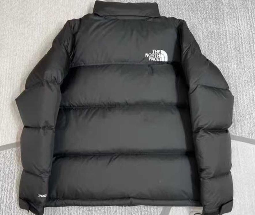 he North Face: trwałość i styl w zimowej odzieży.