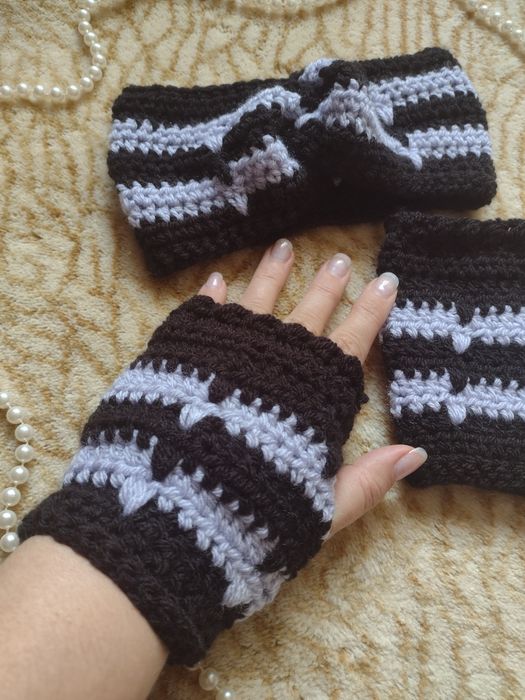 Czarno liliowy komplet opaska mitenki