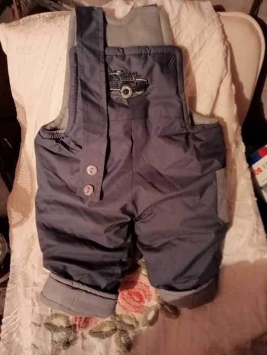 Kombinezon kurtka z kapturem na 6 M nowa