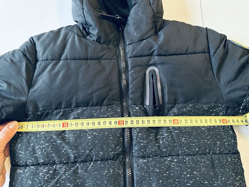 Kurtka zimowa czarna chłopięca F&F OuterWear 7-8 lat