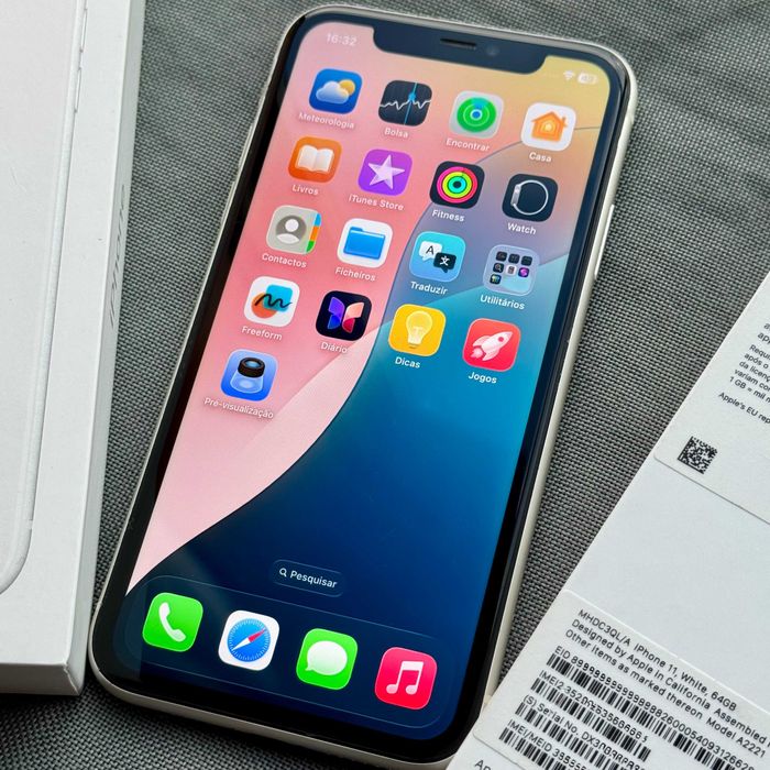 iPhone 11 (bataria 100%, nova)