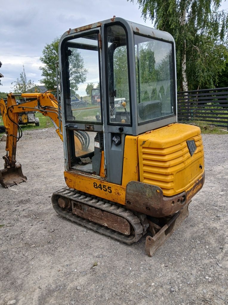 Mini koparka jcb