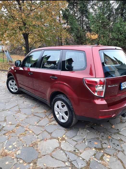 Автомобіль Subaru Forester AWD