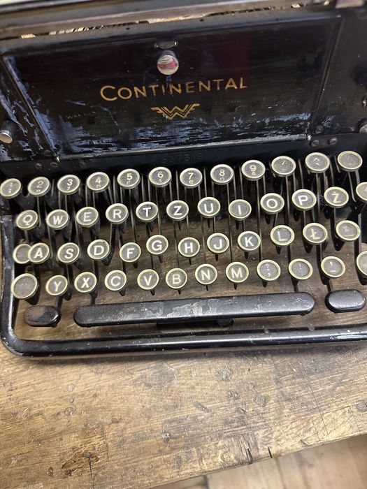 Sprzedam starą maszynę do pisania Continental