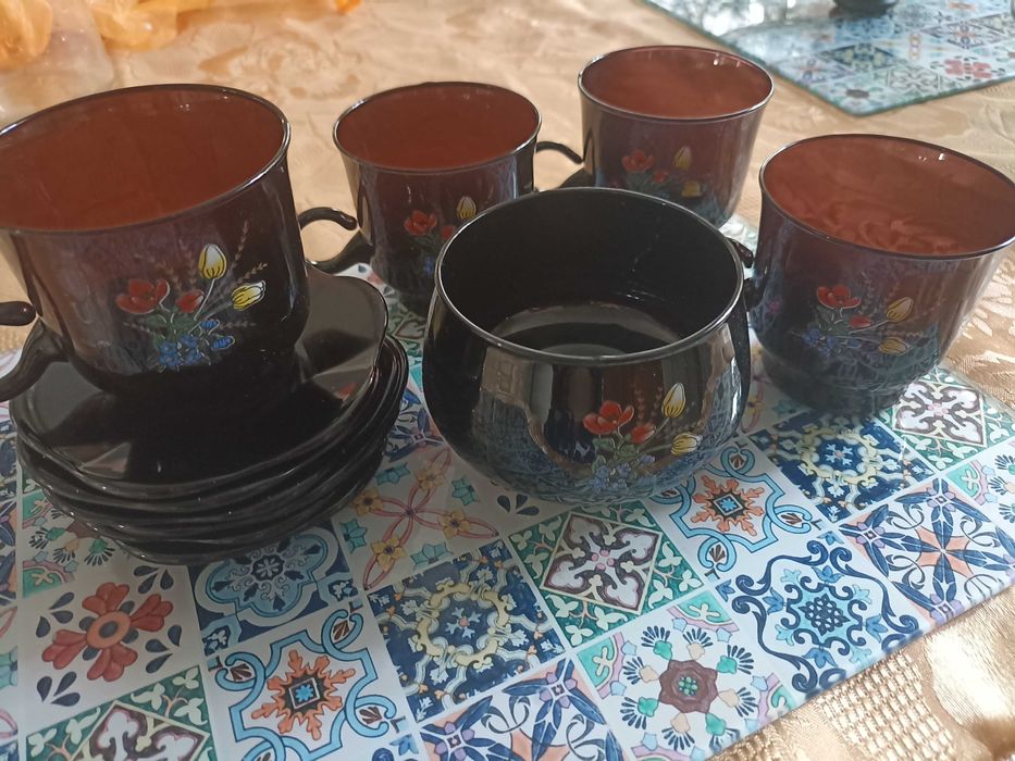 Продам  кувшин стаканы