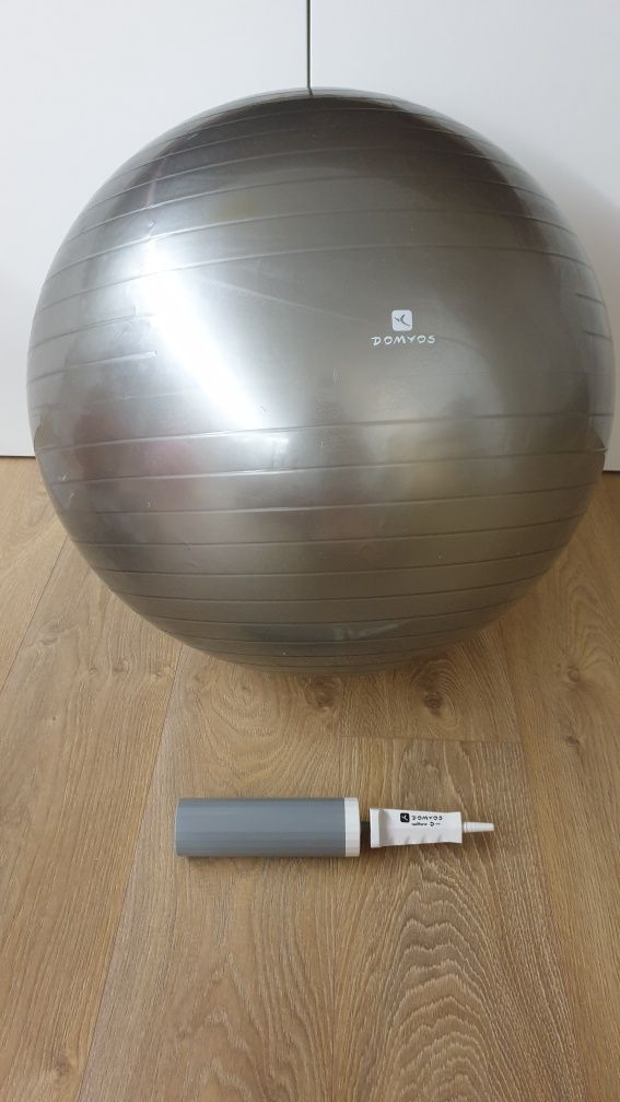 Bola de pilates cinzenta